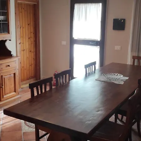 Apartament Lo Sguardo Sulla Valle *